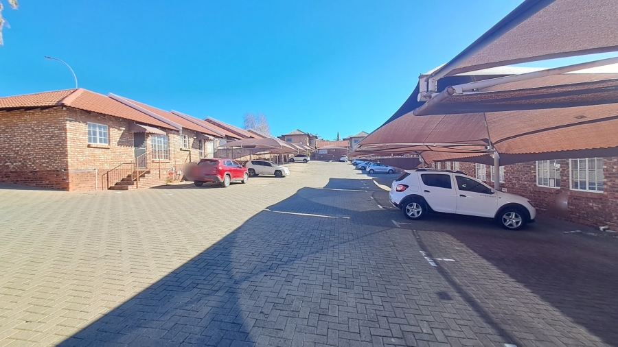 2 Bedroom Property for Sale in Pentagon Park Free State